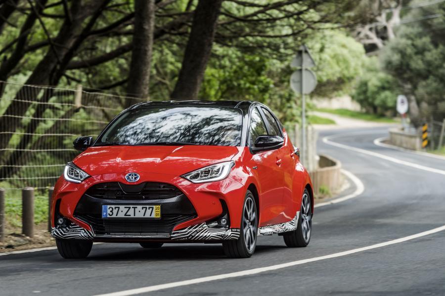  Toyota Yaris Hybrid 2020 года  (WW) (фото 60 из 111)